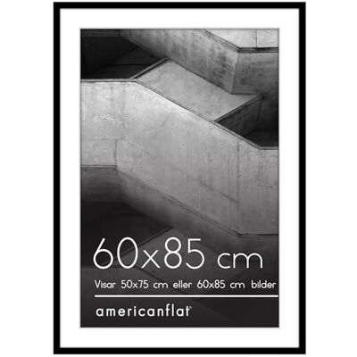 Americanflat 60x85 cm ram med polerat splittersäkert glas – Använd som 50x75 cm med passepartout eller hela fotot utan passepartout – Streamline Collection – Tunn kant för vägg – Svart Americanflat 60x85 cm ram med polerat splittersäkert glas – Använd som 50x75 cm med passepartout eller hela fotot utan passepartout – Streamline Collection – Tunn kant för vägg – Svart