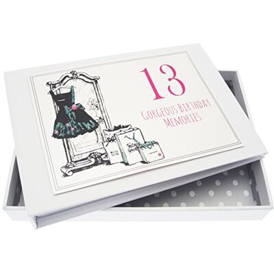 WHITE COTTON CARDS Vita bomullskort 13-årsdagen, litet album, liten svart klänning WHITE COTTON CARDS Vita bomullskort 13-årsdagen, litet album, liten svart klänning