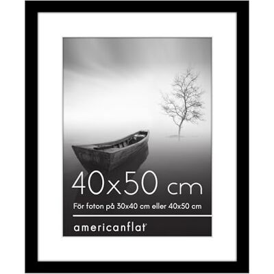 Americanflat 40x50 cm posterram med splitterresistent glas – Använd som 30x40 cm med passepartout eller hela fotot utan passepartout – Epic Collection – Breda ramar för väggdisplay – Svart Americanflat 40x50 cm posterram med splitterresistent glas – Använd som 30x40 cm med passepartout eller hela fotot utan passepartout – Epic Collection – Breda ramar för väggdisplay – Svart