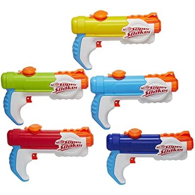 Nerf Super Soaker Piranha Multipack inkluderar fem Piranha-soakers, skoj för barn och vuxna (endast på Amazon) Nerf Super Soaker Piranha Multipack inkluderar fem Piranha-soakers, skoj för barn och vuxna (endast på Amazon)