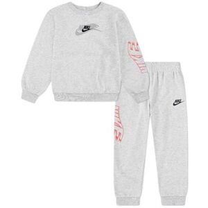 NIKE B Nsw On The Move Crew Set B NSW ON THE MOVE CREW Set Unisex – barn 0–24 NIKE B Nsw On The Move Crew Set B NSW ON THE MOVE CREW Set Unisex – barn 0–24