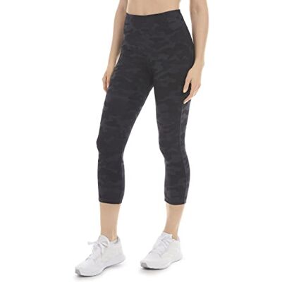 Danskin Dam Camo High Rise Capri leggings, svart kamouflagemönster, stor Danskin Dam Camo High Rise Capri leggings, svart kamouflagemönster, stor