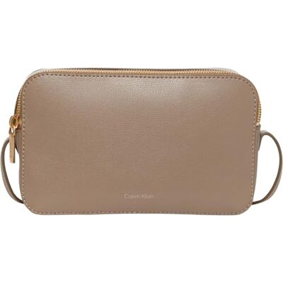 Calvin Folie Logo Elongated Camera Bag Lv04f3276g, Crossover för Kvinnor, Brun (Mully Desert Grey), One Size Calvin Folie Logo Elongated Camera Bag Lv04f3276g, Crossover för Kvinnor, Brun (Mully Desert Grey), One Size