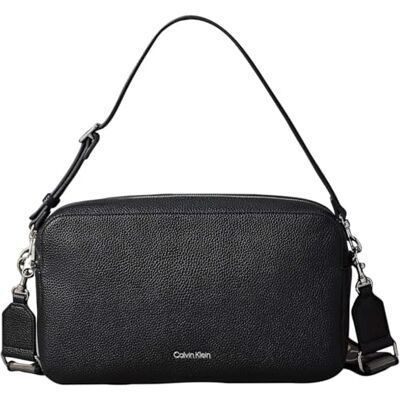 Calvin kvinnor sadelgjord 2X rem Lg kameraväska LV04F3642G Crossover, svart (svart), en storlek Calvin kvinnor sadelgjord 2X rem Lg kameraväska LV04F3642G Crossover, svart (svart), en storlek