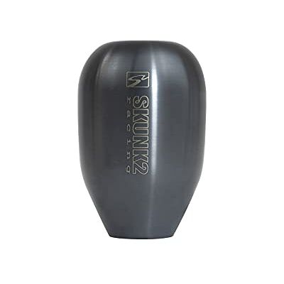Skunk2 Racing 627-99-0080 (10 mm x 1,5 mm) femväxlad växelknopp, kanonmetall/grå. Skunk2 Racing 627-99-0080 (10 mm x 1,5 mm) femväxlad växelknopp, kanonmetall/grå.