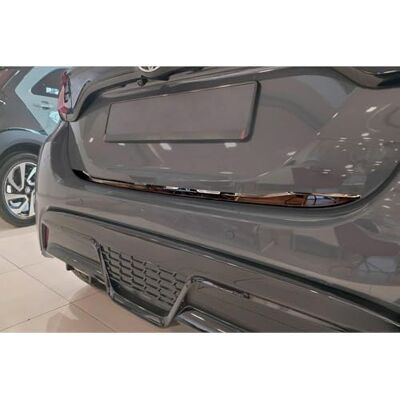 Avisa svart krom rostfritt stål trimlist för bakluckan kompatibel med Toyota Yaris (P21) 2020–2024 & Facelift 2024– Avisa svart krom rostfritt stål trimlist för bakluckan kompatibel med Toyota Yaris (P21) 2020–2024 & Facelift 2024–