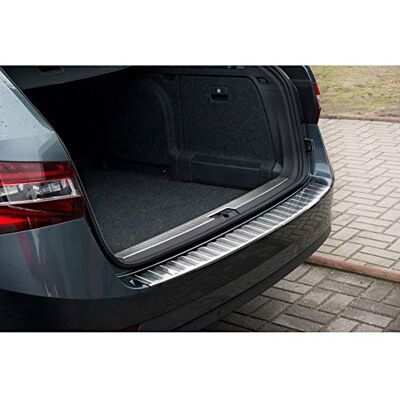 Avisa Bakre stötfångarskydd i rostfritt stål kompatibelt med Skoda Superb Combi III 2015-2019 & 2019- 'Ribs' Avisa Bakre stötfångarskydd i rostfritt stål kompatibelt med Skoda Superb Combi III 2015-2019 & 2019- 'Ribs'