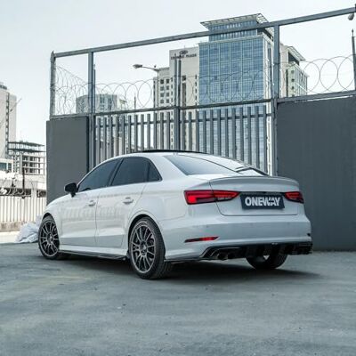 ONEWAY AUTO ACCESSORIES Oneway bakförklädestillbehör (sidodelar) kompatibel med Audi S3 8V Sedan 2013–2016 – svart glänsande ONEWAY AUTO ACCESSORIES Oneway bakförklädestillbehör (sidodelar) kompatibel med Audi S3 8V Sedan 2013–2016 – svart glänsande