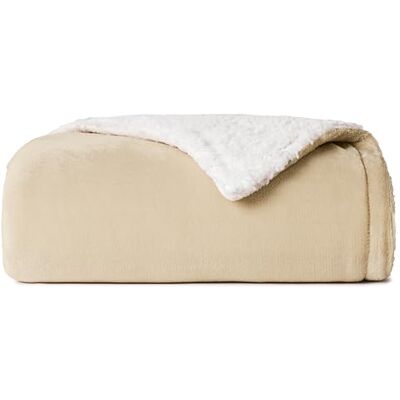 CASUAL LIVING 32597 plysch vändbar filt hem och hotell lyxig premium samling maskintvättbar lättskött soffa varm soffa filt överkast 127 x 152 cm, beige CASUAL LIVING 32597 plysch vändbar filt hem och hotell lyxig premium samling maskintvättbar lättskött soffa varm soffa filt överkast 127 x 152 cm, beige