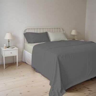 Italian Bed Linen Set med lakan för dubbelsäng 100% naturlig bomull, tillverkad i Italien – set med sängkläder, underlakan med hörn, överlakan 240 x 300 cm och örngott med inre lapp, mörkgrå/gräddvit Italian Bed Linen Set med lakan för dubbelsäng 100% naturlig bomull, tillverkad i Italien – set med sängkläder, underlakan med hörn, överlakan 240 x 300 cm och örngott med inre lapp, mörkgrå/gräddvit