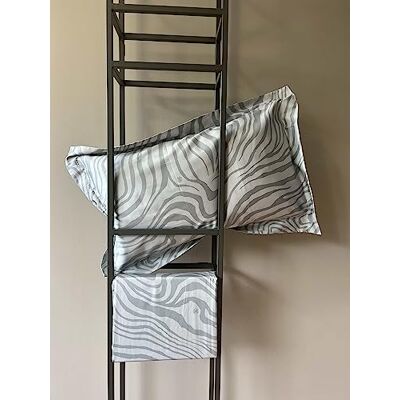 Roberto Cavalli Lakan set – 100% bomull – inkluderar 1 lakan med hörn + 1 platt lakan + 2 örngott 50 x 80 cm – enkel, dubbelsäng, king size sängkläder och linne Roberto Cavalli Lakan set – 100% bomull – inkluderar 1 lakan med hörn + 1 platt lakan + 2 örngott 50 x 80 cm – enkel, dubbelsäng, king size sängkläder och linne