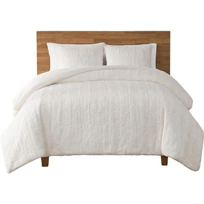 UGG King Size Comforter Set, Soft Cozy Faux Fur Comforter Bed Set with 2 Zipper Pillow Shams, Fluffy Plush Micromink Luxury Warm Bedding for Bedroom Decor, King, Snow (White) Alondra UGG King Size Comforter Set, Soft Cozy Faux Fur Comforter Bed Set with 2 Zipper Pillow Shams, Fluffy Plush Micromink Luxury Warm Bedding for Bedroom Decor, King, Snow (White) Alondra