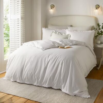 furn. Wylder Nature Tilly påslakanset – 100% tumlad bomull minimal volang sängkläder med elegant trim (vit – kung) furn. Wylder Nature Tilly påslakanset – 100% tumlad bomull minimal volang sängkläder med elegant trim (vit – kung)