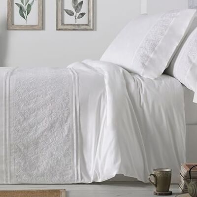 Blanco Bomull broderade påslakan för 150 cm säng (tillgängliga storlekar) Percale bomull 200 trådantal färg 402 vit (150 x 190/200 cm) Blanco Bomull broderade påslakan för 150 cm säng (tillgängliga storlekar) Percale bomull 200 trådantal färg 402 vit (150 x 190/200 cm)