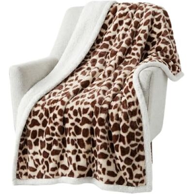 Lavish Home Sherpa-fleecepläd, vändbar pläd 127 × 152 cm, maskintvättbar, fluffig filt för soffa, stol eller säng (giraff) Lavish Home Sherpa-fleecepläd, vändbar pläd 127 × 152 cm, maskintvättbar, fluffig filt för soffa, stol eller säng (giraff)