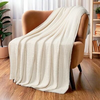 PAVILIA Plysch stickad filt för soffan, supermjuk fluffig filt, luddig lätt filt för säng soffa, stickad varm mysig alla årstider filt (krämbeige, 127 x 152 cm) PAVILIA Plysch stickad filt för soffan, supermjuk fluffig filt, luddig lätt filt för säng soffa, stickad varm mysig alla årstider filt (krämbeige, 127 x 152 cm)