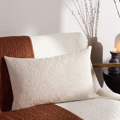 furn. Hoem Selene texturerad boucle fjäder rik fylld kudde furn. Hoem Selene texturerad boucle fjäder rik fylld kudde