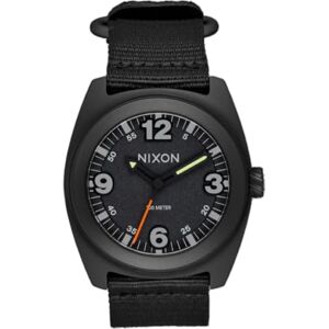 Nixon Analog klocka för män med armband i rostfritt stål A1447-3086-00 Nixon Analog klocka för män med armband i rostfritt stål A1447-3086-00