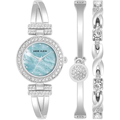 Anne Klein set med förstklassig kristallaccentuerad klocka och armband, Silver/ljusblå Anne Klein set med förstklassig kristallaccentuerad klocka och armband, Silver/ljusblå