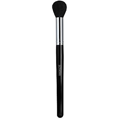 LUSSONI T4B 300-serien professionella sminkborstar för brons, highlighter, rouge, pulver och konturering, vinklad, rund form (PRO 330 liten rund rouborste) LUSSONI T4B 300-serien professionella sminkborstar för brons, highlighter, rouge, pulver och konturering, vinklad, rund form (PRO 330 liten rund rouborste)