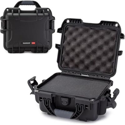 NANUK 905 – Lätt och vattentät skyddsväska i NK-7-harts med anpassningsbar skuminsats (31,75 x 25,65 x 15,24 cm) – Svart NANUK 905 – Lätt och vattentät skyddsväska i NK-7-harts med anpassningsbar skuminsats (31,75 x 25,65 x 15,24 cm) – Svart
