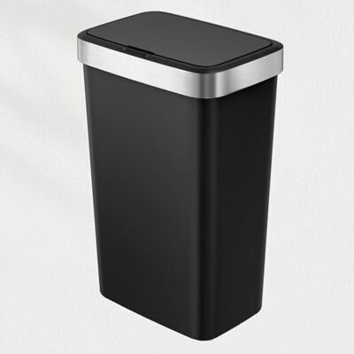 EKO Köksbehållare 50 l med automatisk sensor och mjuk stängning batteridriven svart papperskorg spårsäker finish, halkfri bas och väskhållare Modern och tyst design EKO Köksbehållare 50 l med automatisk sensor och mjuk stängning batteridriven svart papperskorg spårsäker finish, halkfri bas och väskhållare Modern och tyst design
