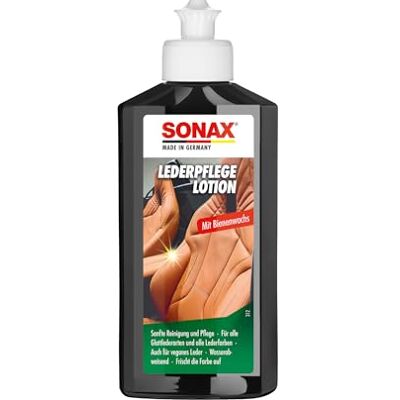 SONAX Lädervårdande Lotion (250 ml) vattenavvisande lädervård med bivax för skonsam rengöring och vård av slätt läder och konstläder Artikelnummer 02911410 SONAX Lädervårdande Lotion (250 ml) vattenavvisande lädervård med bivax för skonsam rengöring och vård av slätt läder och konstläder Artikelnummer 02911410