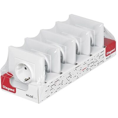 Legrand 398301 5-pack 2P+T 16A monobloc uttag för infälld installation Niloé Step sortiment, vit färg Legrand 398301 5-pack 2P+T 16A monobloc uttag för infälld installation Niloé Step sortiment, vit färg