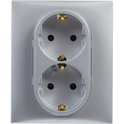 Legrand Dubbelt uttag 2 x 2P+T 16A för infälld installation, Niloé Step-sortiment, aluminiumfärg, 398209 Legrand Dubbelt uttag 2 x 2P+T 16A för infälld installation, Niloé Step-sortiment, aluminiumfärg, 398209