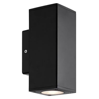 Blendend Svart vägglampa i polykarbonat med IP54, mått 18,6 x 7,6 x 9,9 cm, perfekt för utomhusbelysning och våtrum. Blendend Svart vägglampa i polykarbonat med IP54, mått 18,6 x 7,6 x 9,9 cm, perfekt för utomhusbelysning och våtrum.
