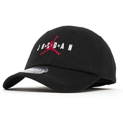 NIKE Jordan små pojkar kurva brätte justerbar hatt, Svart (8a0569-023)/Röd, one size NIKE Jordan små pojkar kurva brätte justerbar hatt, Svart (8a0569-023)/Röd, one size