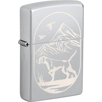 Zippo Stormtändare, satinkrom (Satin Chrome), med lasergraverad jakthund, påfyllningsbar och återanvändbar, med vindskyddad design, presentförpackning, tillverkad i USA Zippo Stormtändare, satinkrom (Satin Chrome), med lasergraverad jakthund, påfyllningsbar och återanvändbar, med vindskyddad design, presentförpackning, tillverkad i USA
