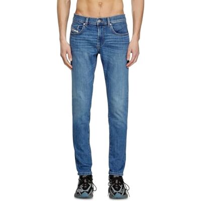 Diesel Herr 2019 D-strukt jeans, 01-0kial, 27 Corto Diesel Herr 2019 D-strukt jeans, 01-0kial, 27 Corto