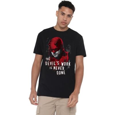 Marvel Unisex Daredevil Born Again' djävulens arbete är aldrig gjort unisex t-shirt, svart t-shirt, Svart, S Marvel Unisex Daredevil Born Again' djävulens arbete är aldrig gjort unisex t-shirt, svart t-shirt, Svart, S