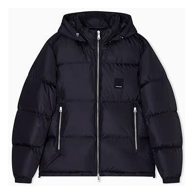 Giorgio Armani Ikonprojekt för män, logotyp präglad lapp, blank nylon dunväst, svart, XXL, Svart, XXL Giorgio Armani Ikonprojekt för män, logotyp präglad lapp, blank nylon dunväst, svart, XXL, Svart, XXL