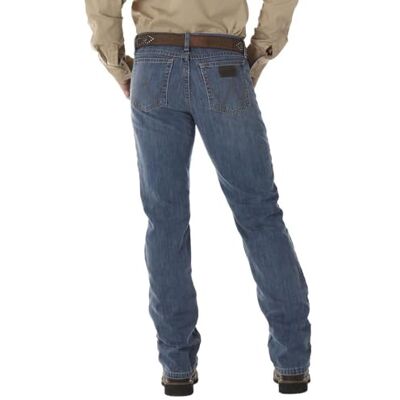 Wrangler Herr 20 x 02 Competition Slim Fit Jean, Payson, 36W x 34L Wrangler Herr 20 x 02 Competition Slim Fit Jean, Payson, 36W x 34L