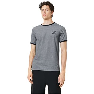 Koton mäns sköldpadda broderad crew neck slim fit kortärmad T-shirt, Svart (999), L Koton mäns sköldpadda broderad crew neck slim fit kortärmad T-shirt, Svart (999), L