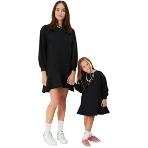 Trendyol Stickad klänning med rund hals för kvinnor, svart, M Trendyol Stickad klänning med rund hals för kvinnor, svart, M