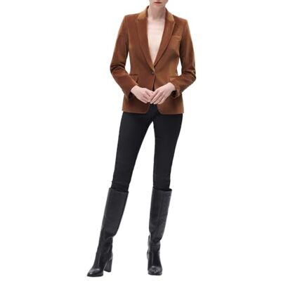 Caroll Blazer, Katain, 32 Caroll Blazer, Katain, 32