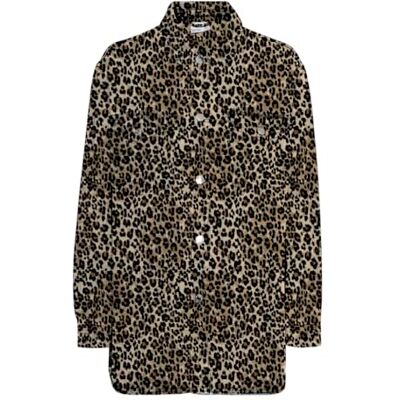 VERO MODA VMNAYA Oversized denimskjorta AOP, Tigers Eye/Aop: leopard, L VERO MODA VMNAYA Oversized denimskjorta AOP, Tigers Eye/Aop: leopard, L