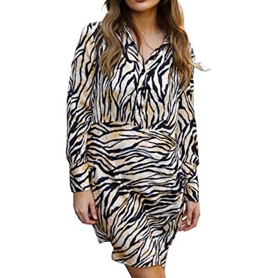 Pretty Darling Brun zebra satin veck detalj knäppning skjorta klänning, flerfärgad, 34 SE Pretty Darling Brun zebra satin veck detalj knäppning skjorta klänning, flerfärgad, 34 SE