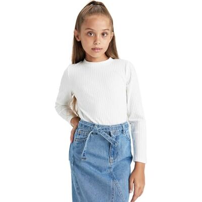 DeFacto Långärmad tröja för flickor – fashionabla långärmade tröjor för flickor – snygg mångfald för alla tillfällen, flickor långärmade tröjor från Slim Fit, ecru, 7-8 år DeFacto Långärmad tröja för flickor – fashionabla långärmade tröjor för flickor – snygg mångfald för alla tillfällen, flickor långärmade tröjor från Slim Fit, ecru, 7-8 år