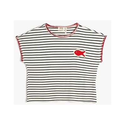Koton Girls's Crew Neck Short Sleeve Fish Applique Detalj T-shirt, Ecru Stripe (0s1), 5-6 År Koton Girls's Crew Neck Short Sleeve Fish Applique Detalj T-shirt, Ecru Stripe (0s1), 5-6 År