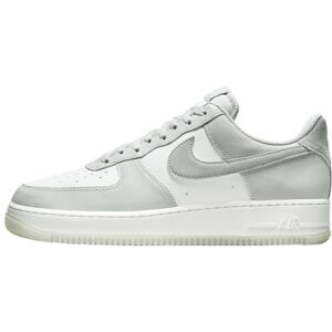 NIKE Herr Air Force 1 '07 Lv8 Sneaker, Ljus silver ljus pimpsten topp vit, 45 EU NIKE Herr Air Force 1 '07 Lv8 Sneaker, Ljus silver ljus pimpsten topp vit, 45 EU