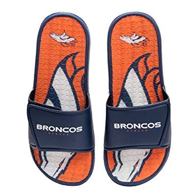 FOCO NFL Denver Broncos män sport dusch gel glid flip flop sandaler, sport dusch gel glid flip flop sandaler, ordmark, small (7-8), modell: FFSSNFCBBLGGEL FOCO NFL Denver Broncos män sport dusch gel glid flip flop sandaler, sport dusch gel glid flip flop sandaler, ordmark, small (7-8), modell: FFSSNFCBBLGGEL