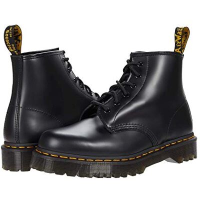 Dr. Martens Unisex 26203001boots, Svart slät, 39 EU Dr. Martens Unisex 26203001boots, Svart slät, 39 EU