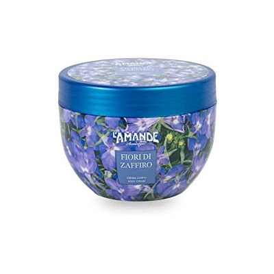 L'Amande Doftande kroppskräm med hyaluronsyra, grön te och vitamin E Antioxidant Fuktgivande Torr Hud Kroppskräm Elastisk effekt, fräsch och lysande anti-aging Safirblommor, 300 ml L'Amande Doftande kroppskräm med hyaluronsyra, grön te och vitamin E Antioxidant Fuktgivande Torr Hud Kroppskräm Elastisk effekt, fräsch och lysande anti-aging Safirblommor, 300 ml