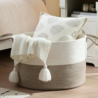 luxury little VERSAINSECT xtra stor förvaringskorg för barnkammare, 56 x 56 x 35,5 cm – 100 % bomullsrepkorg med handtag, tvättkorg för leksaker, filtar och kuddar – mörkgrå med läderhandtag luxury little VERSAINSECT xtra stor förvaringskorg för barnkammare, 56 x 56 x 35,5 cm – 100 % bomullsrepkorg med handtag, tvättkorg för leksaker, filtar och kuddar – mörkgrå med läderhandtag