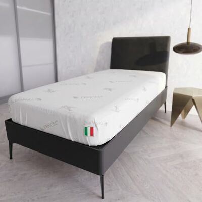 Italian Bed Linen TENCEL-fiber madrassöverdrag för enkelsäng 90 x 200 cm – Tillverkad i Italien – Madrassskydd med elastisk omkrets – andas – tvättbart Italian Bed Linen TENCEL-fiber madrassöverdrag för enkelsäng 90 x 200 cm – Tillverkad i Italien – Madrassskydd med elastisk omkrets – andas – tvättbart