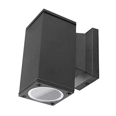 VoltShine Svart enkelriktad vägglampa GU10, utan ljuskälla, perfekt för att belysa utrymmen med modern och funktionell stil. VoltShine Svart enkelriktad vägglampa GU10, utan ljuskälla, perfekt för att belysa utrymmen med modern och funktionell stil.